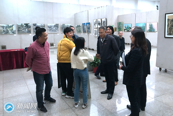 ef10ce11182e47ed8f20d884e8a38964.png 校领导4.png