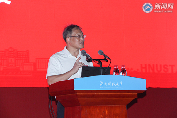 66861c84ea13427d8900ea510a04a20d.jpg 第一课1.jpg