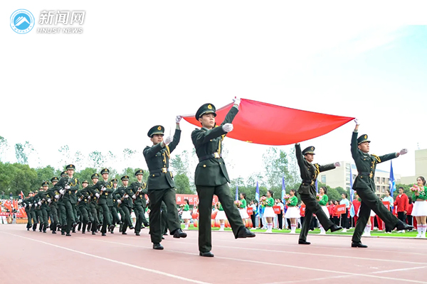 58262074a51349ec86cccbb64186b03a.jpg 运动会2.jpg