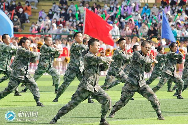 5c307be3c1c04a668078870c25aba588.jpg 运动会6.jpg