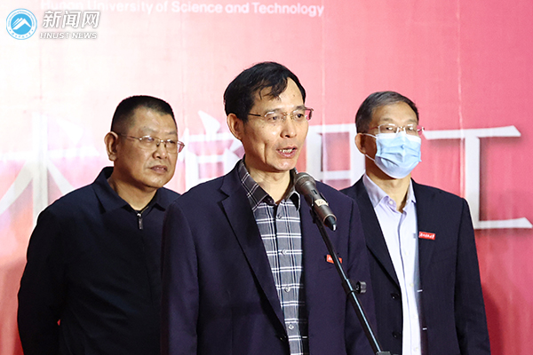 d7bd1c0f3fd04f83aa97c120b7947cee.jpg 齐白石2.jpg