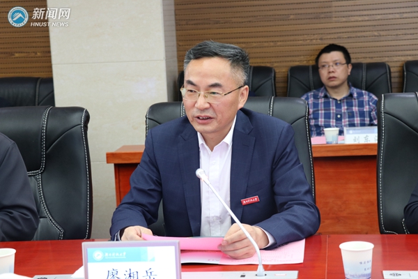 e8f04adf3b7d4d9e978a1533f463a0ae.jpg 100万3.jpg