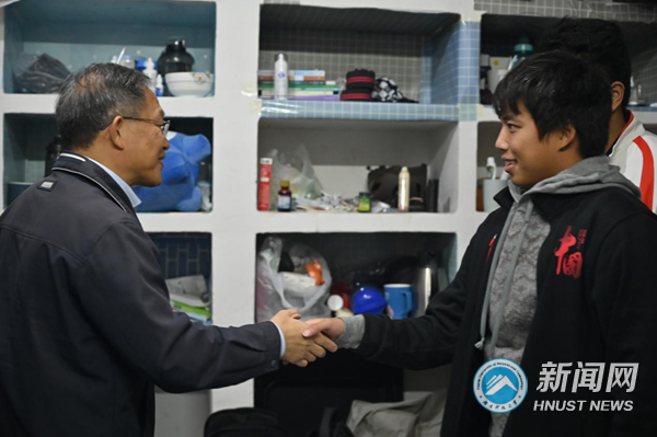 1f5b1eea54eb4222864e200d98dc427c.png 体育3.png