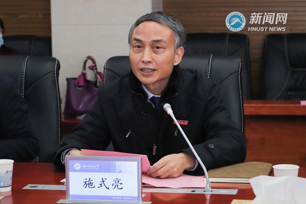 e47c4b164a0e4403a62b123b2b27e91f.jpg 中非2.jpg