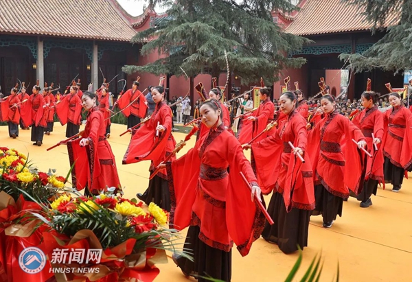 9368451763ec45d4a403f5529f3a46fb.jpg 文庙3.jpg