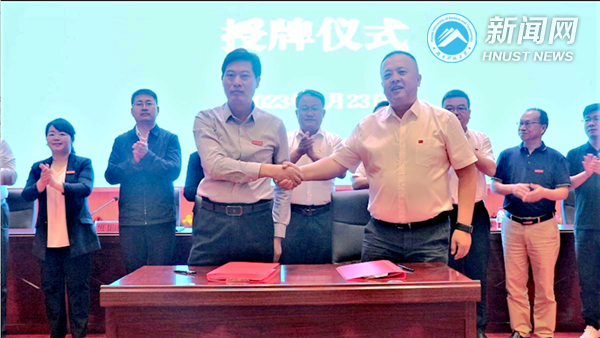 4d827f55c9354d62b809ff7939dd3dab.png 新疆3.png