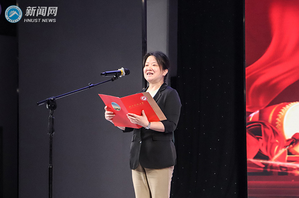 f787ffc99ae142b1b45c0f12430a7f1b.jpg 读书日7.jpg