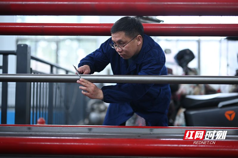 295286574f1d4fb3a69a2d12cef1b2a7.jpg 红网3.jpg